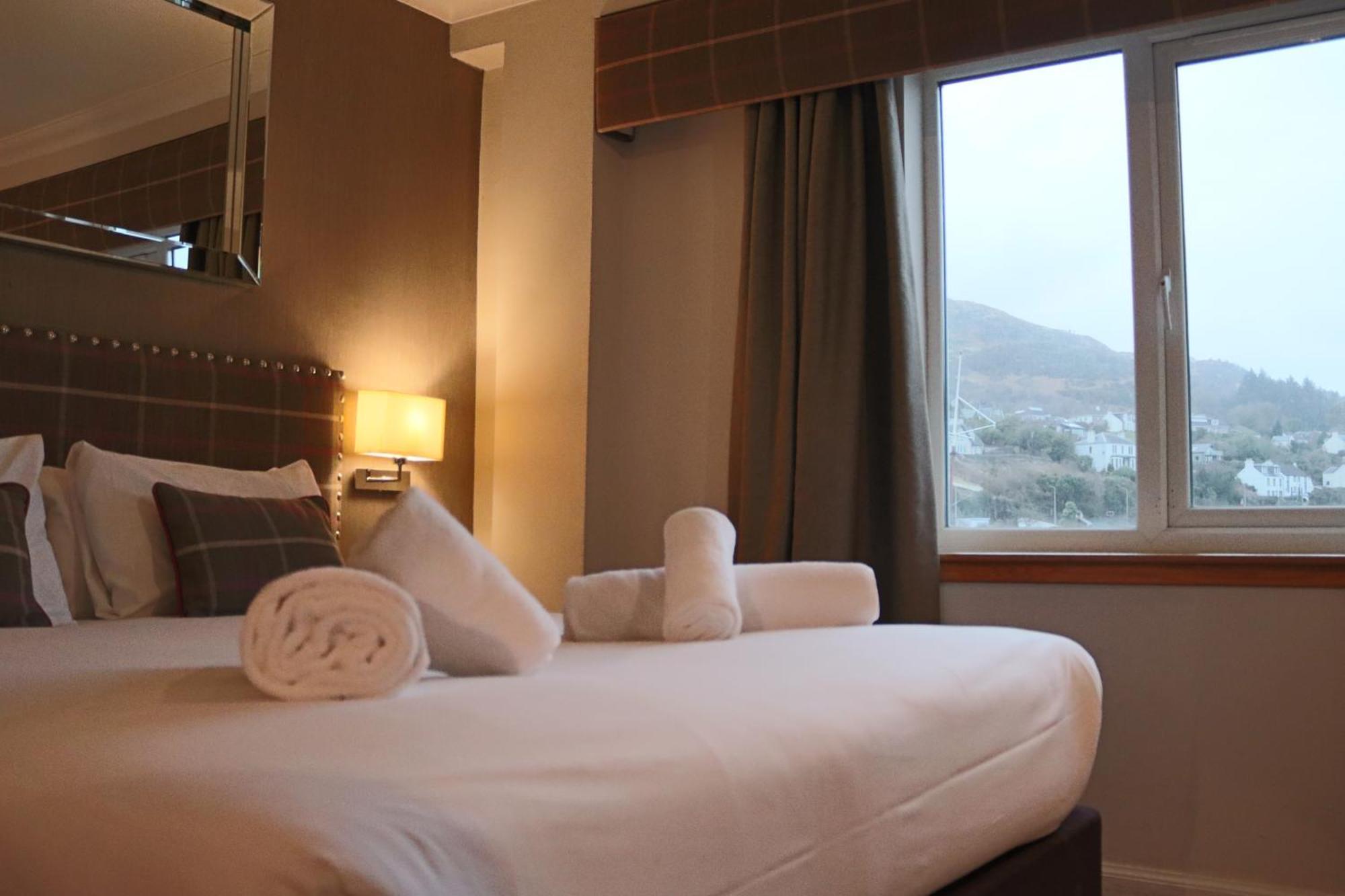 Anchor Hotel And Seabed Restaurant Tarbert  Ngoại thất bức ảnh