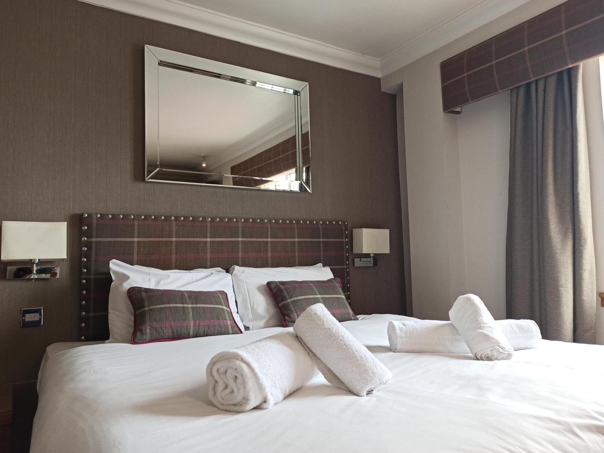 Anchor Hotel And Seabed Restaurant Tarbert  Ngoại thất bức ảnh